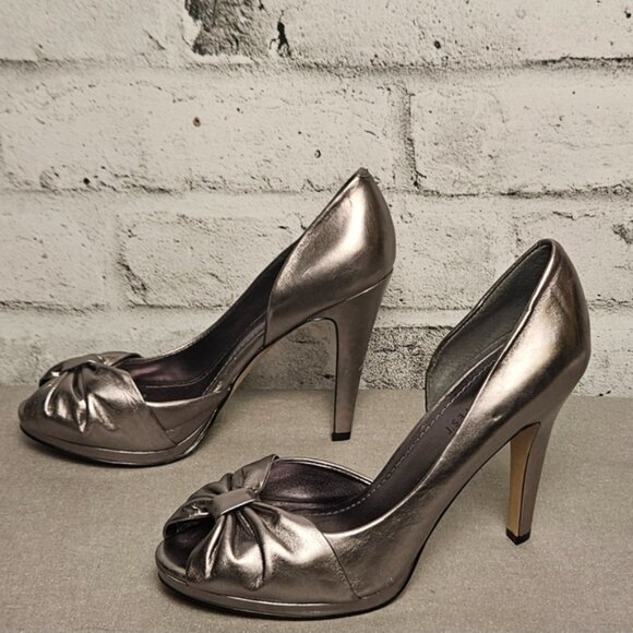 Elegant Silver Women's Heels - Picture 2 of 7